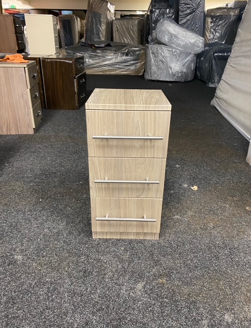 3 Drawers/Bedside Cabinet - Light Oak T bar Rigid (Clearance)